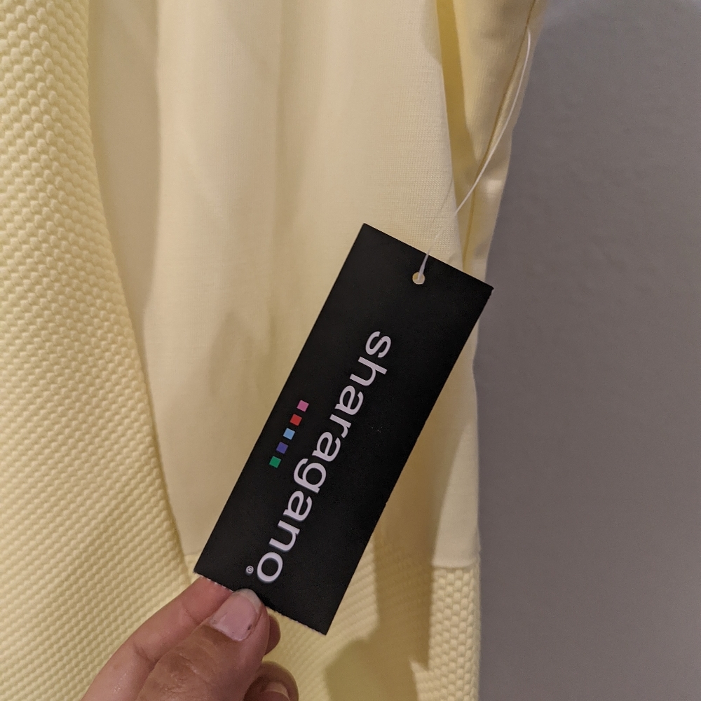 Dress - Picture 9 of 11